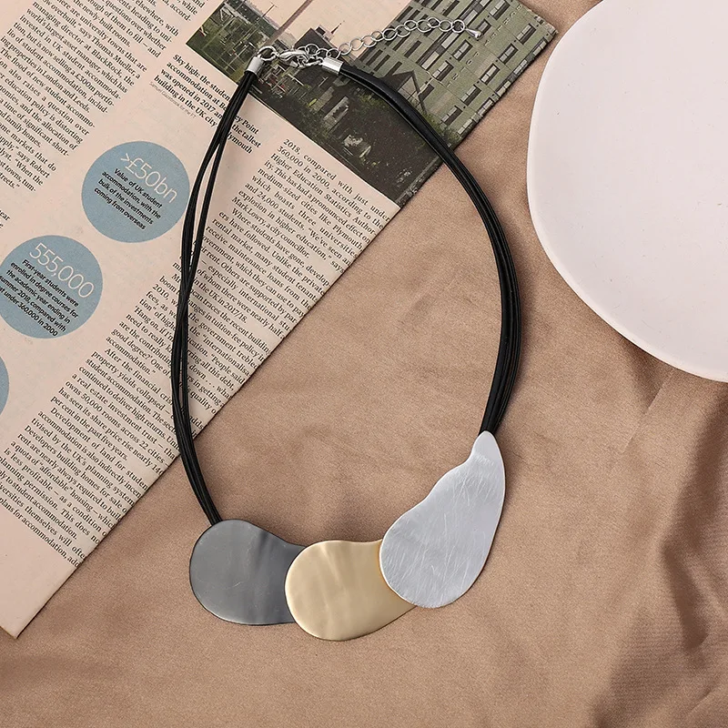 Trending Neck Chokers Necklace Gothic Jewelry for Women Vintage New in Accessories Suspension Chains Pendants Christmas Gifts