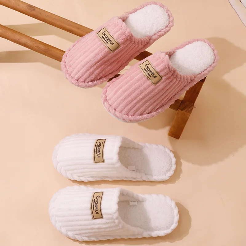 Bequeme Hausschuhe für Damen mit weicher Sohle, leichte, warme Plüsch-Winterhausschuhe für Damen, rutschfeste Cord-Slip-On-Schuhe für den Innenbereich – Detail 4