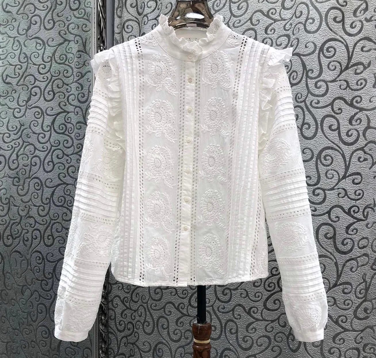 

Top Quality New Designer Blouse Shirts 2026 Spring Women Allover Hollow Out Embroidery Long Sleeve Vintage White Ruffle Shirts