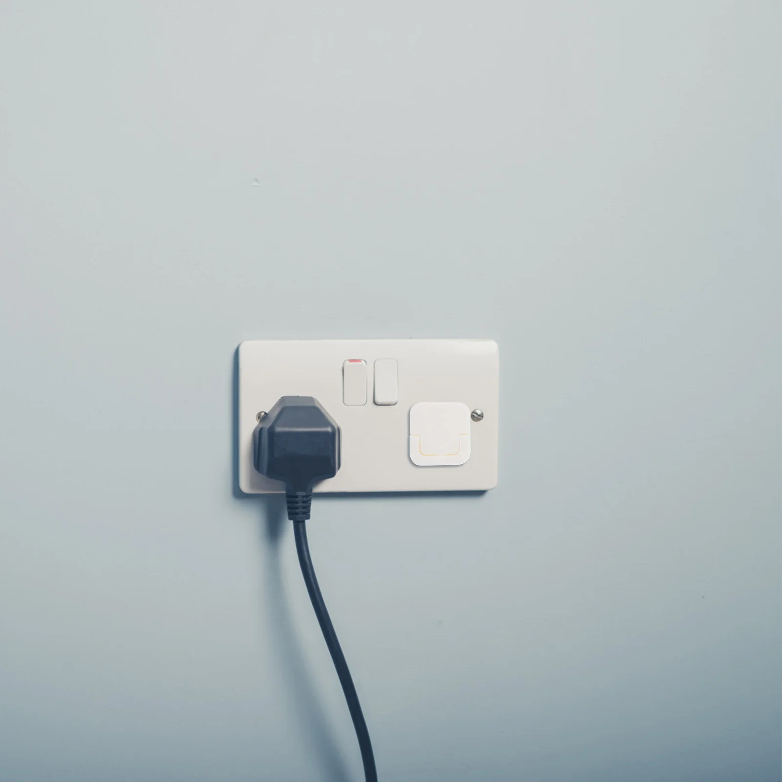 

24 шт., чехлы для детских вилок, высокая прочность, АБС-материал, защита от детей, защитные чехлы для электрических розеток для дома