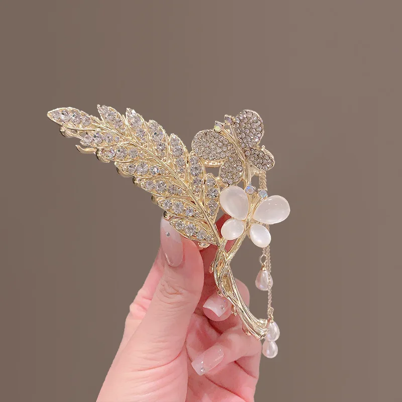 New Metal Advanced Hair Clips Temperament Grip Clip Hair Accessories Wheat Ears Butterfly Clip the Back of the Head Flowers TASS