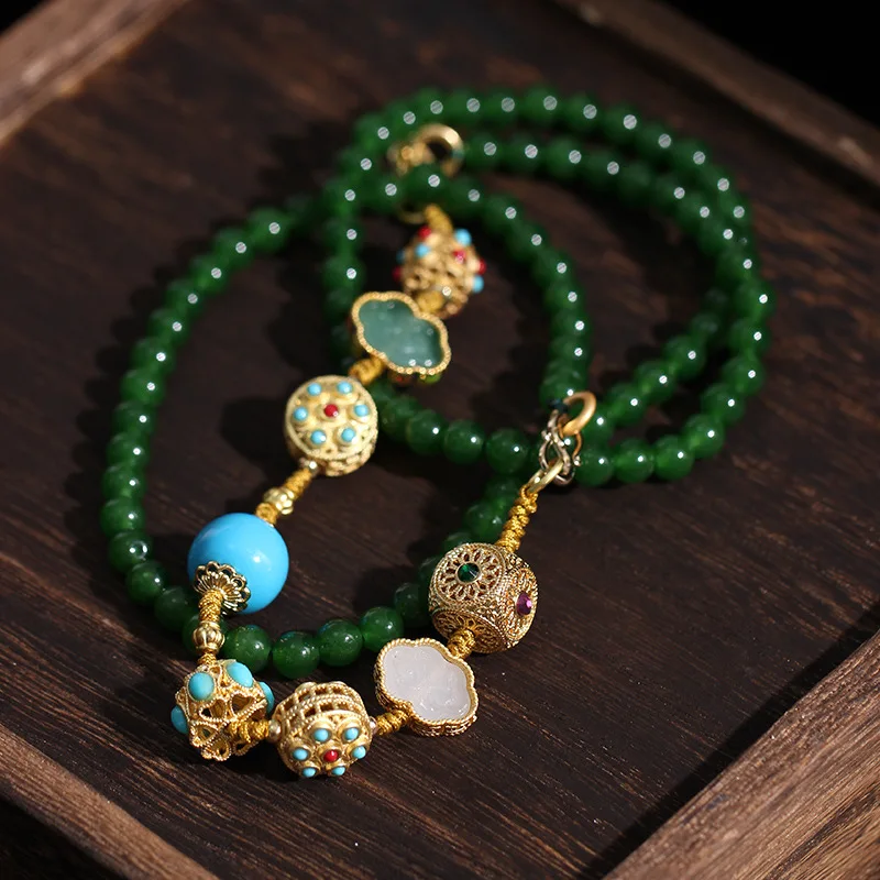 

High-end Vintage Emerald Bead Necklace New French Turquoise Agate Necklace for Women