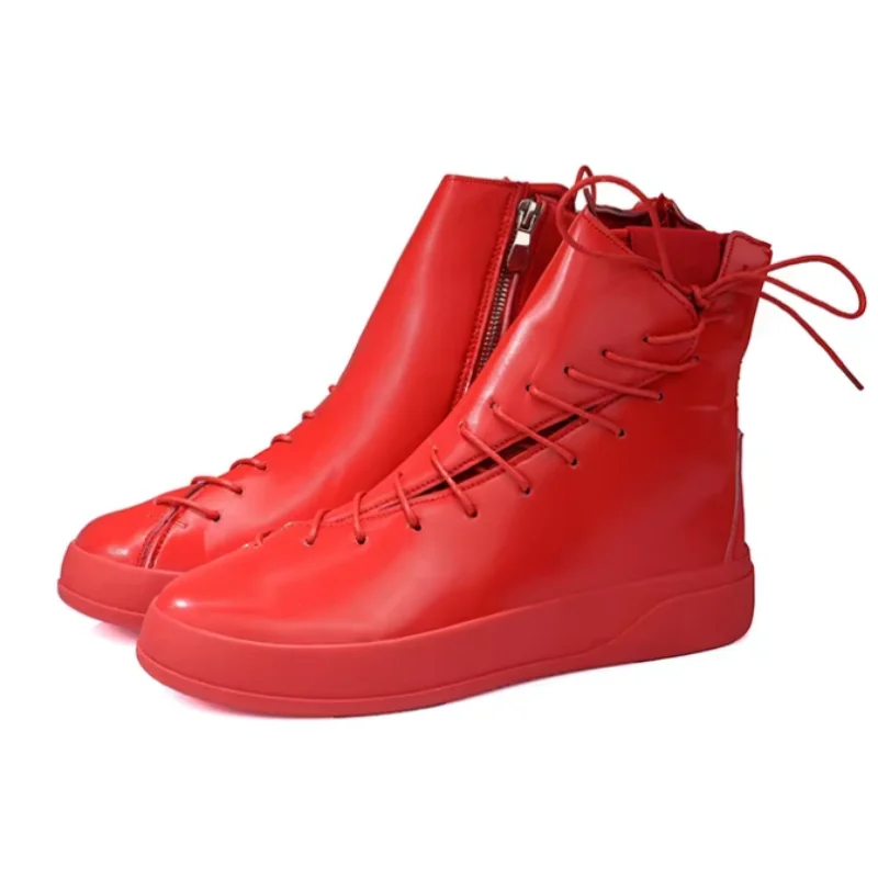 

Модно красные мужские высокие спортивные туфли: дизайн с боковой застежкой-молнией и деталями на шнуровке - стильные повседневные ботинки для повседневной носки