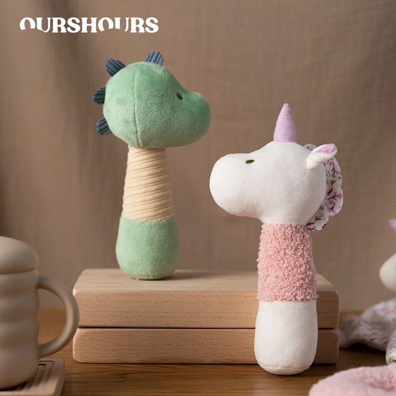 ソフトベビーガラガラおもちゃ漫画動物ハンドガラガラ幼児男の子女の子ハンドベルおもちゃ早期教育新生児幼児ギフト