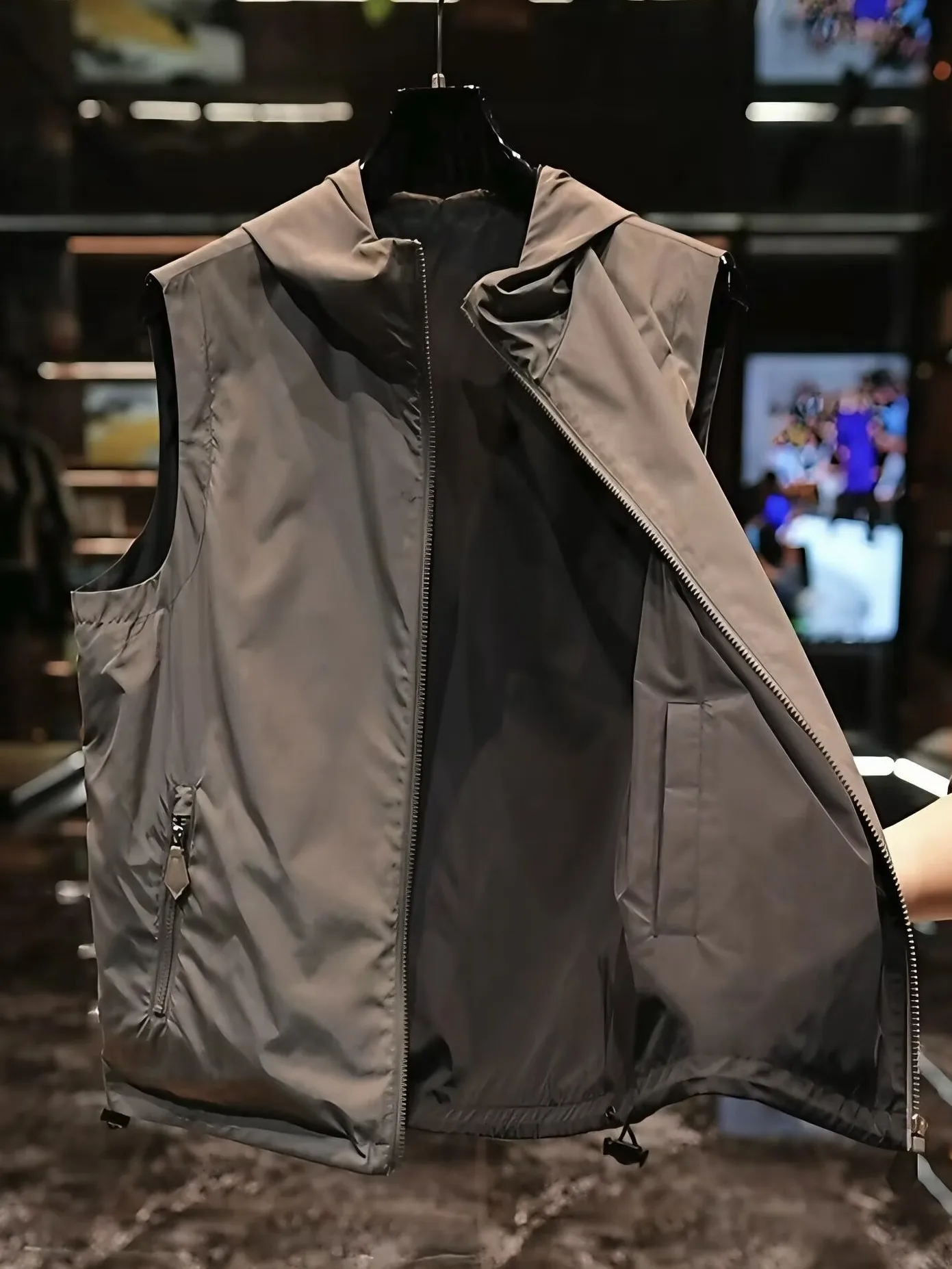 Men's Lightweight Double-Sided Wearable Hooded Vest Jacket Breathable Versatile Outdoor Layering Sleeveless Top Spring Summer