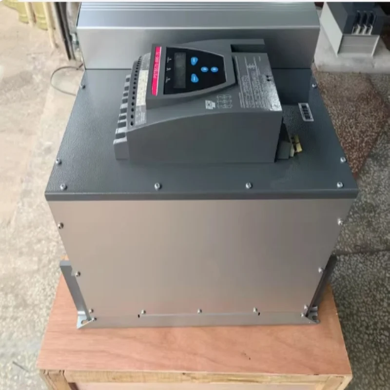 새로운 오리지널 소프트 스타터 PSTB720-600-70