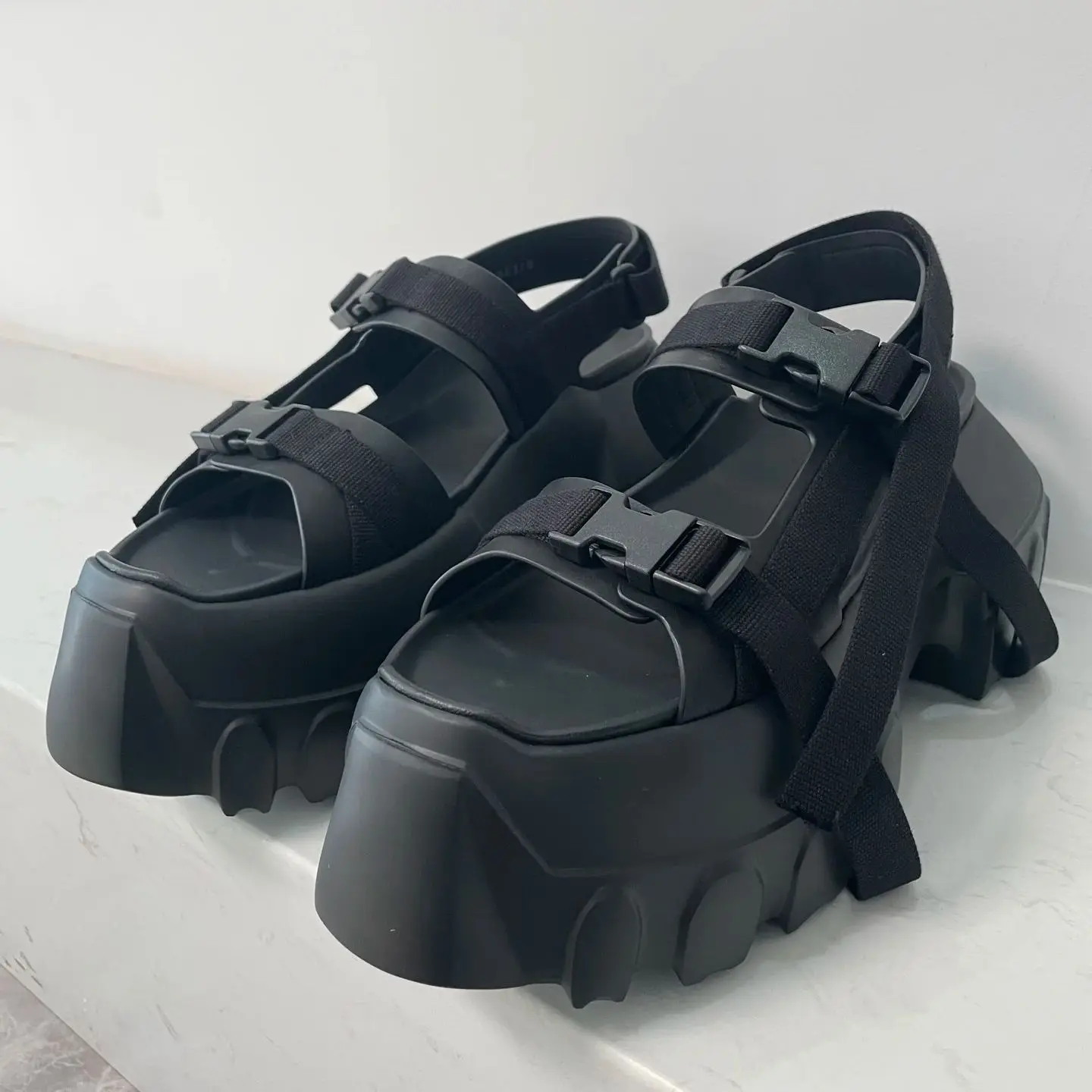 صنادل منصة الرجال النساء عادية جلد طبيعي فاخر المدربين الارتفاع زيادة شارع العليا الصيف حذاء أسود #1