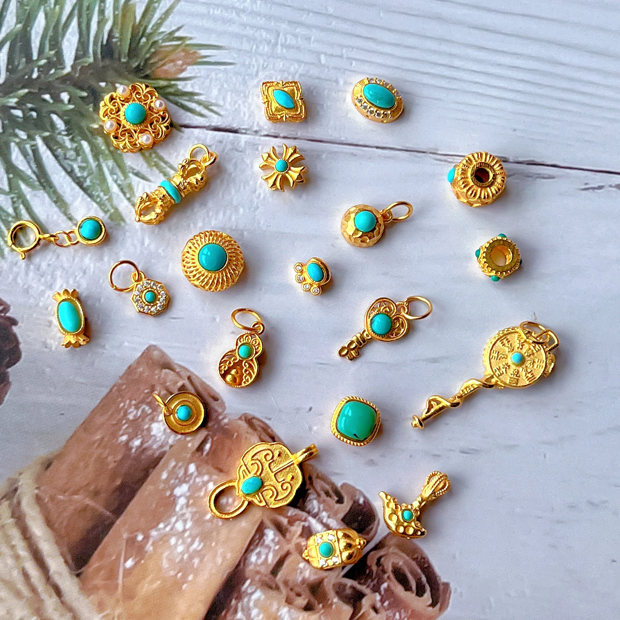 

Handmade S925 Pure Silver Gold Plated Turquoise Sp Beads DIY Buddha Bracelet Bracelet Cloud Ba Pendant Faion Jewelry