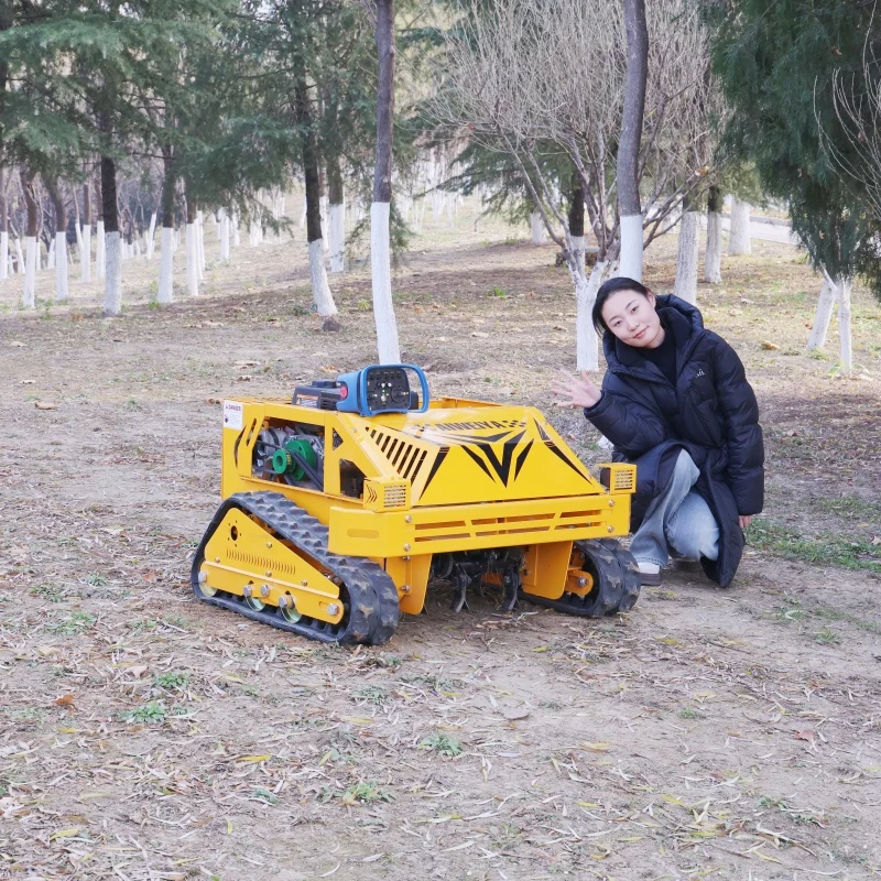 

Customized all terrain rotating weeding machine, intelligent remote control tracked lawn mower
