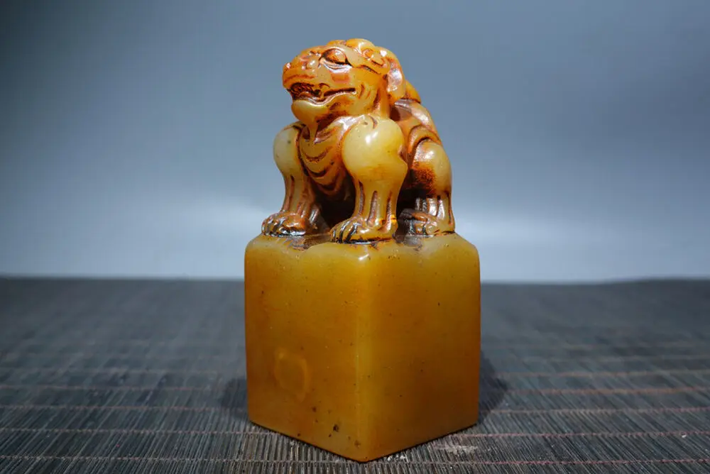 Chinese Natural Shoushan Stone Handcarved Exquisite Beast Seals