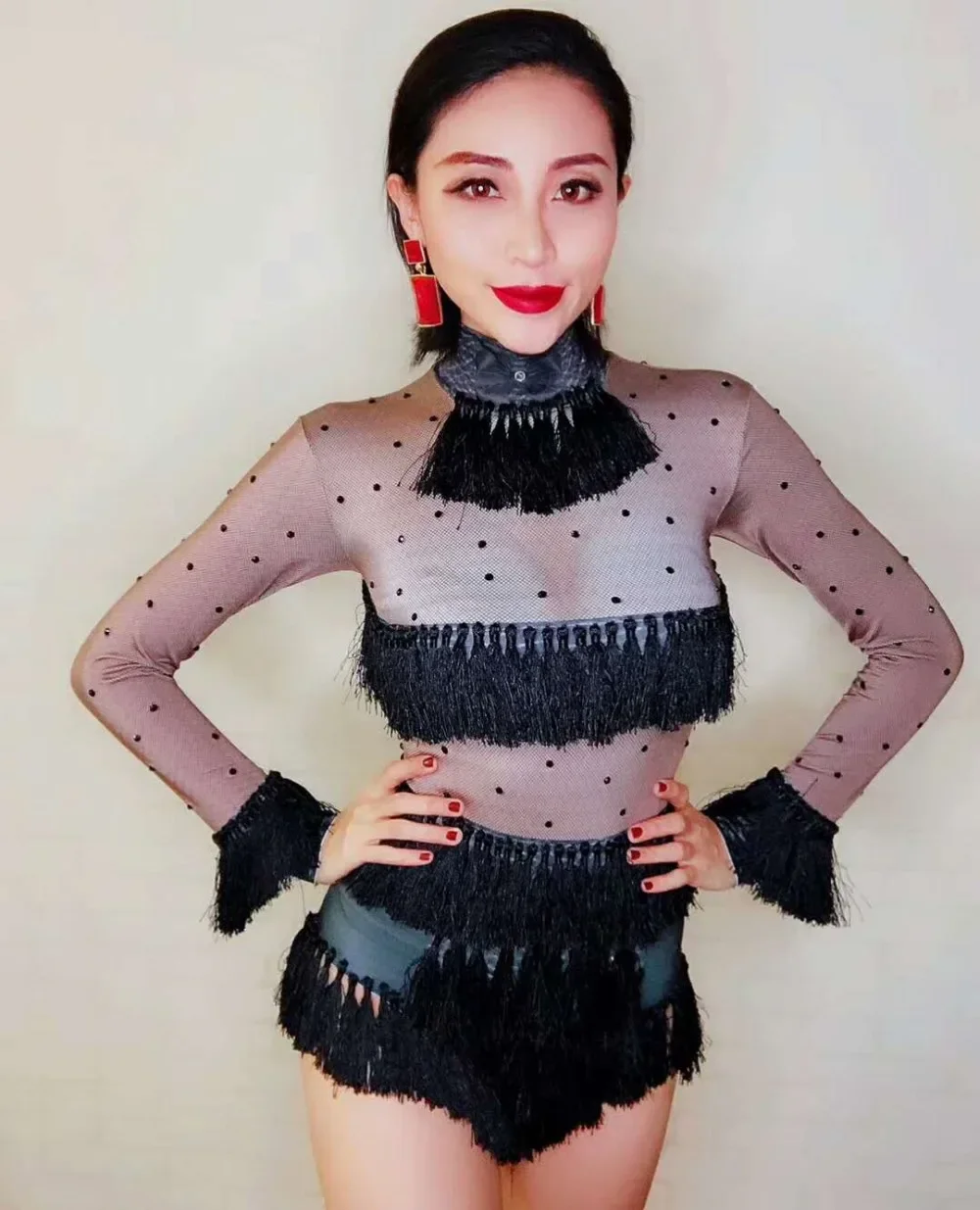 

Новый женский сексуальный телесный черный боди с кисточками, танцевальная одежда, костюм, цельный наряд, сценический костюм певицы, эластичный купальник