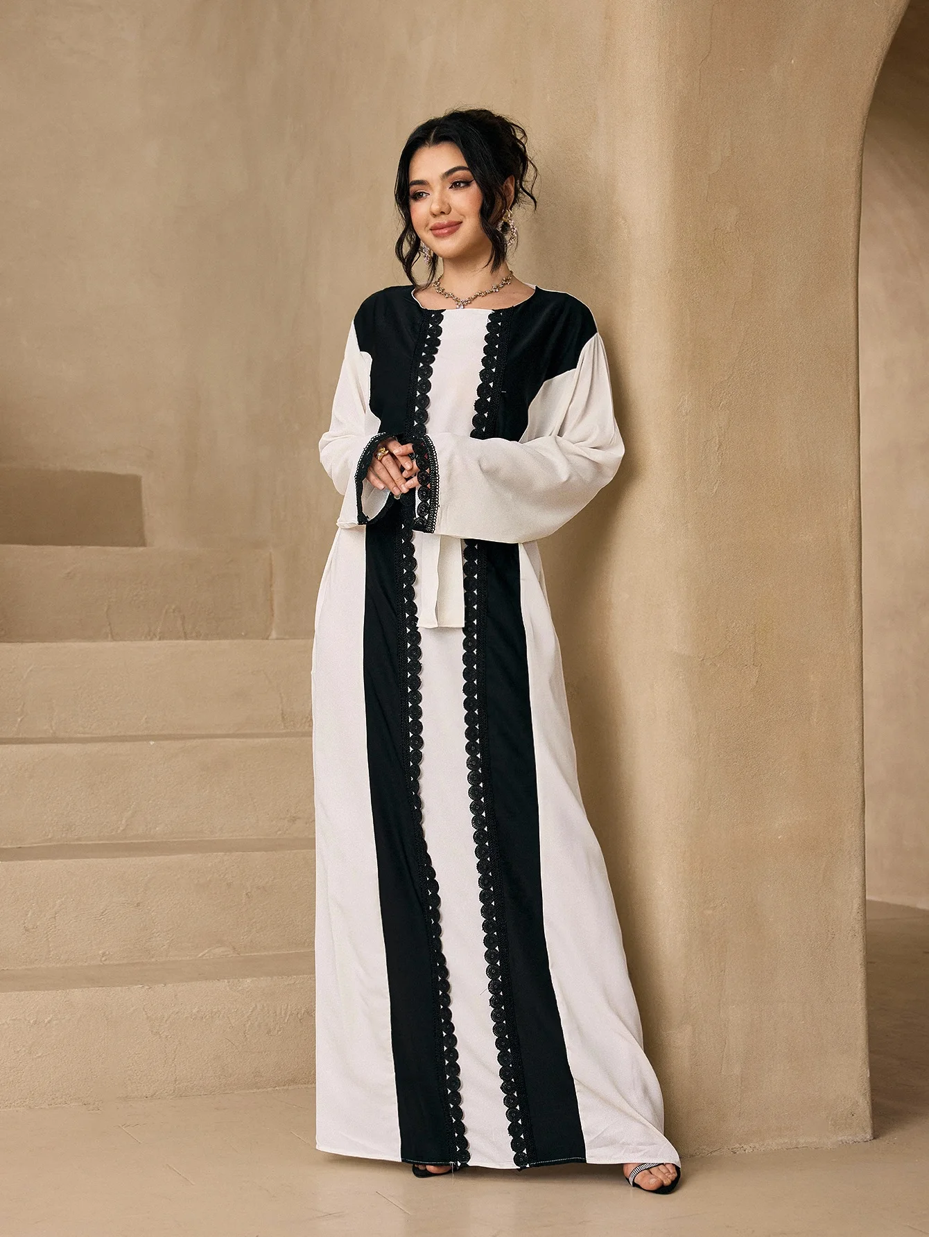 Abaya Modest Wear - Color Block Lace Panel Abaya 3