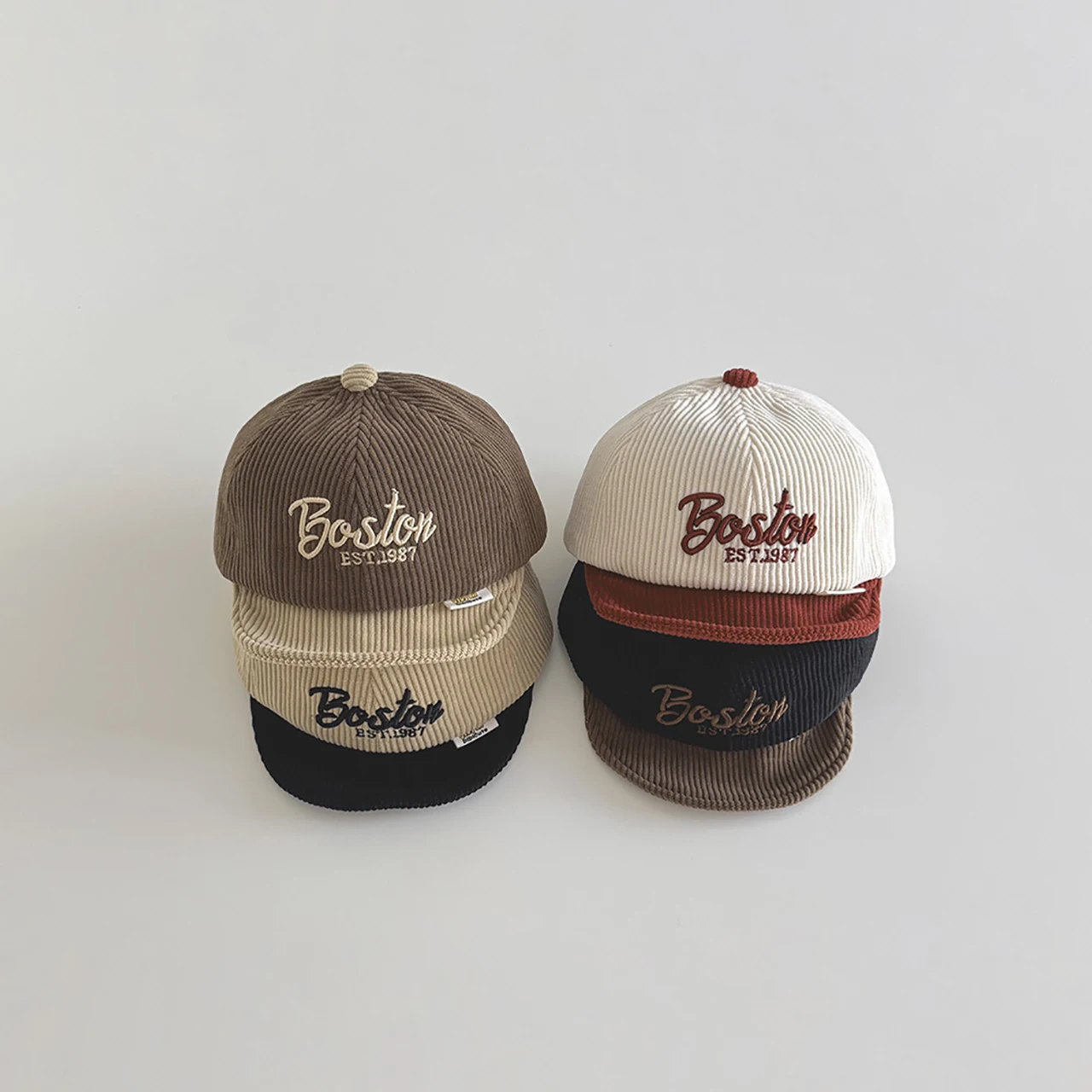 

Spring Autumn Corduroy Baseball Hat for Baby Vintage Letter Embroidery Peaked Cap Outdoor Winprood Kids Sun Hats