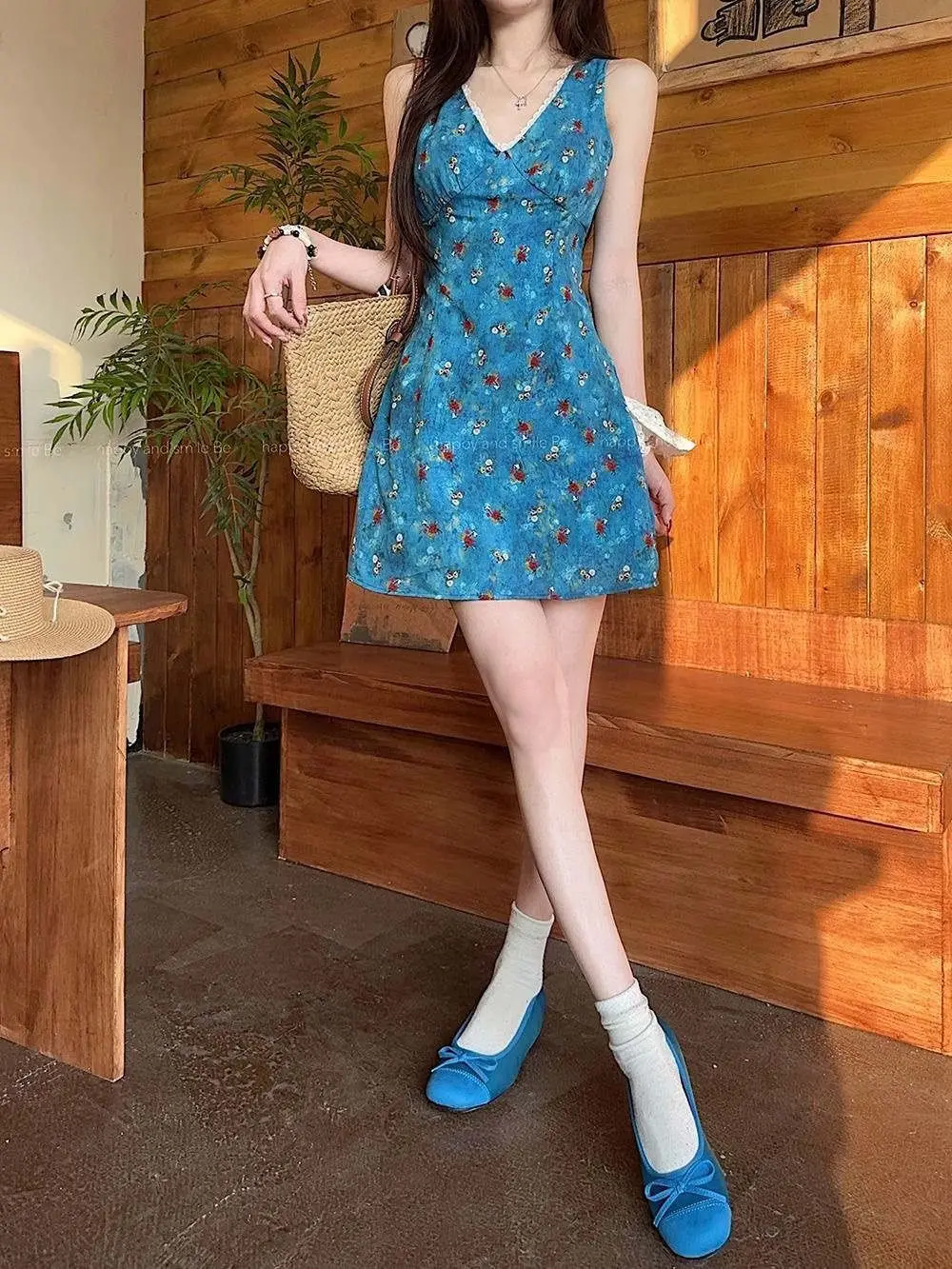 Robes sans manches pour femmes, robe d'été victorienne en mousseline de soie, avec des appliques brodées, froncées, perceuses smockées, perles perlées