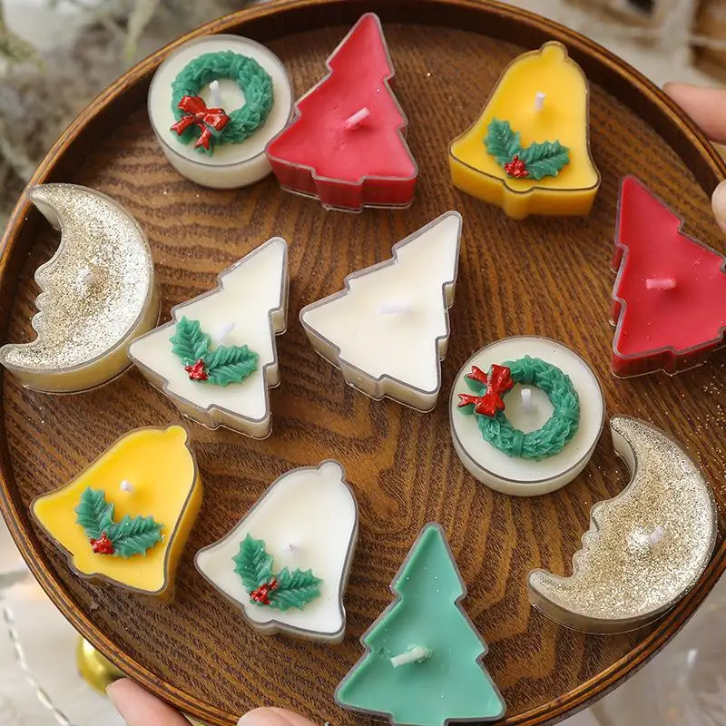 2Pcs Christmas Shaped Scented Candle Set Tree Bell Moon Wreath Design Smokeless Wax Candle For Holiday Party Table Decor