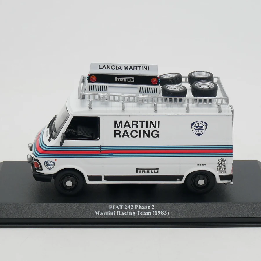 Diecast Ixo Maßstab 1:43 Fiat 242 Phase 2 1983 Fiat Van Martin Racing Team Logistikfahrzeug Legierung Automodell Sammlerspielzeug Geschenk