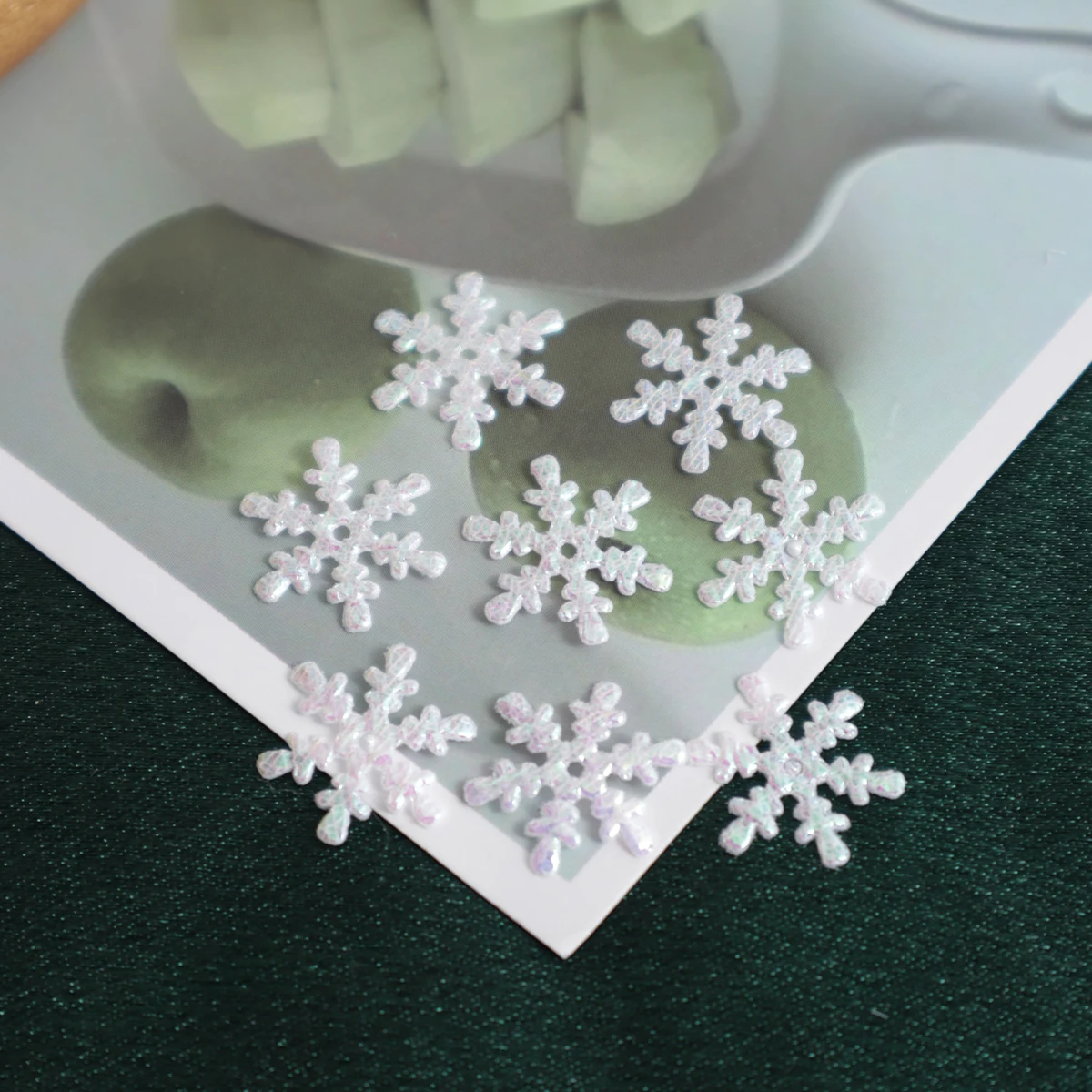 1Pack/300pcs - Christmas snowflake flakes, throwing paper scraps at parties