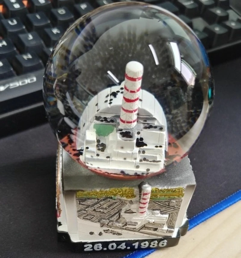

Crystal Ball Chernobyl Snow Globe Handmade Model Home Decoration Desktop Ornament Gift