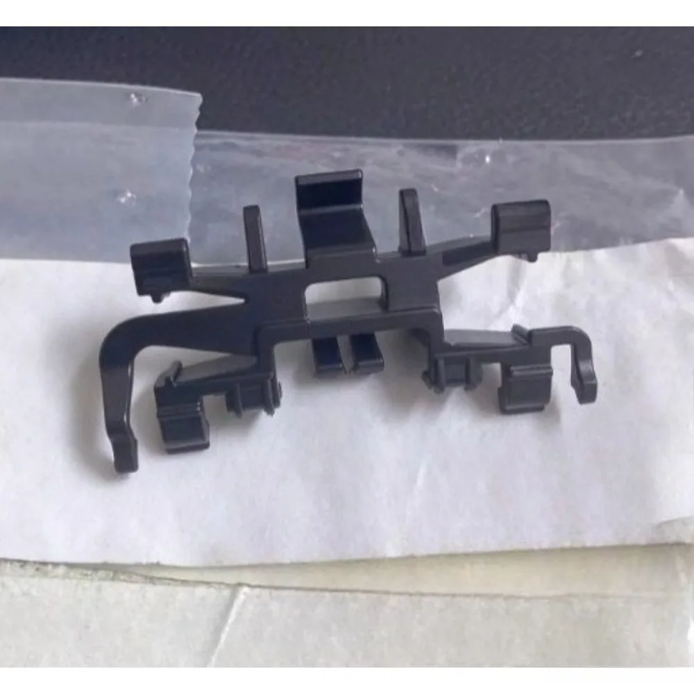 For Mercedes Benz W218 CLS300 CLS320 CLS350 CLS400 Car Roof Molding Trim Strip Fastener Clip Plastic Retainer Buckle Genuine