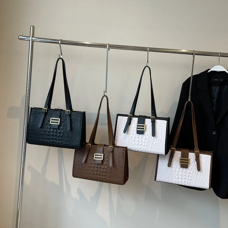 2025 Borsa tote grande da donna alla moda, borsa a tracolla hobo minimalista, spaziosa borsa sotto le ascelle per i pendolari autunnali e l'uso quotidiano