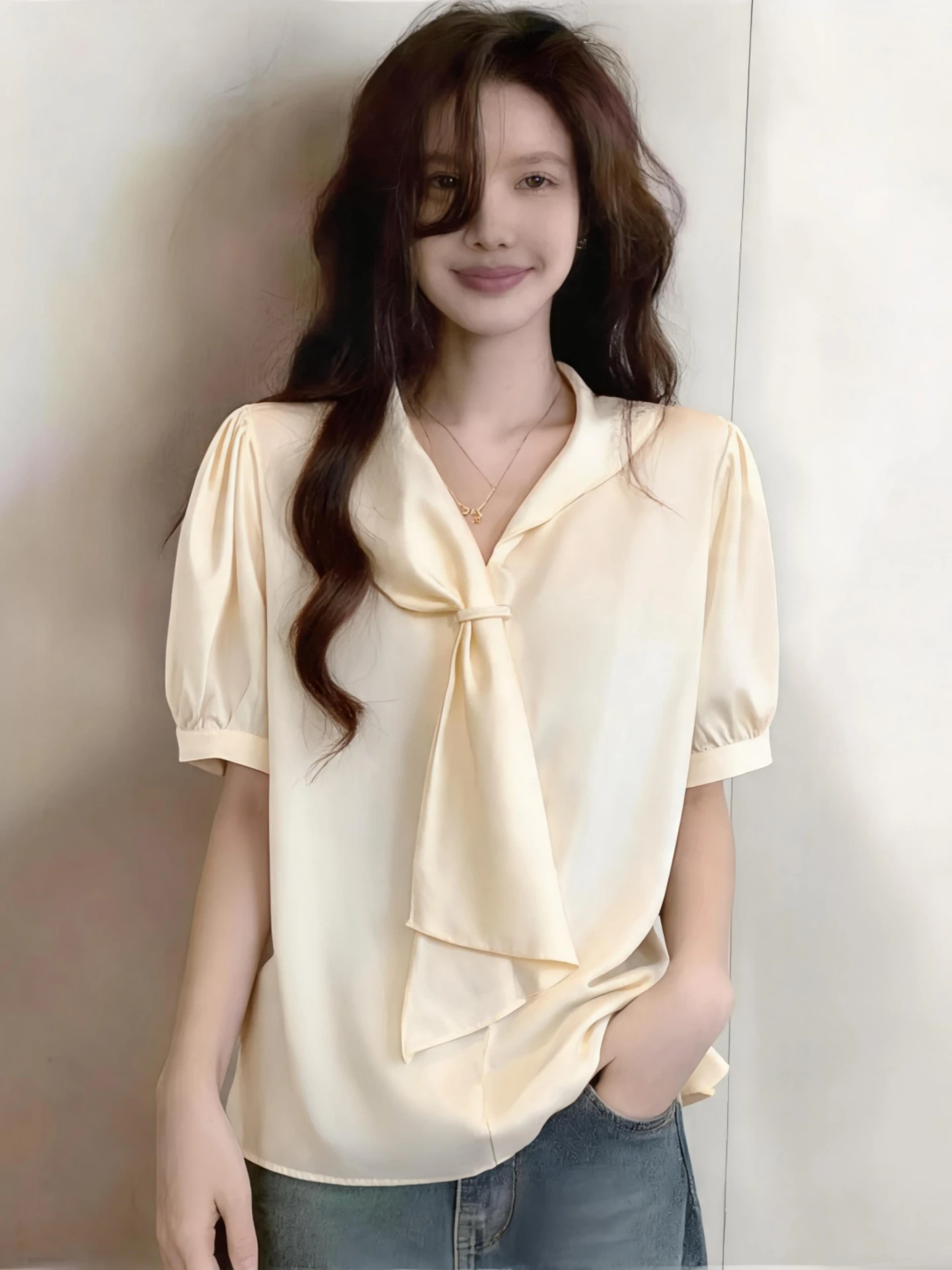

Slimming Bubble Short Sleeve V-Neck Women's Shirt Summer New Style plus Size Base Layer Blouse Korean Style Commute Wind