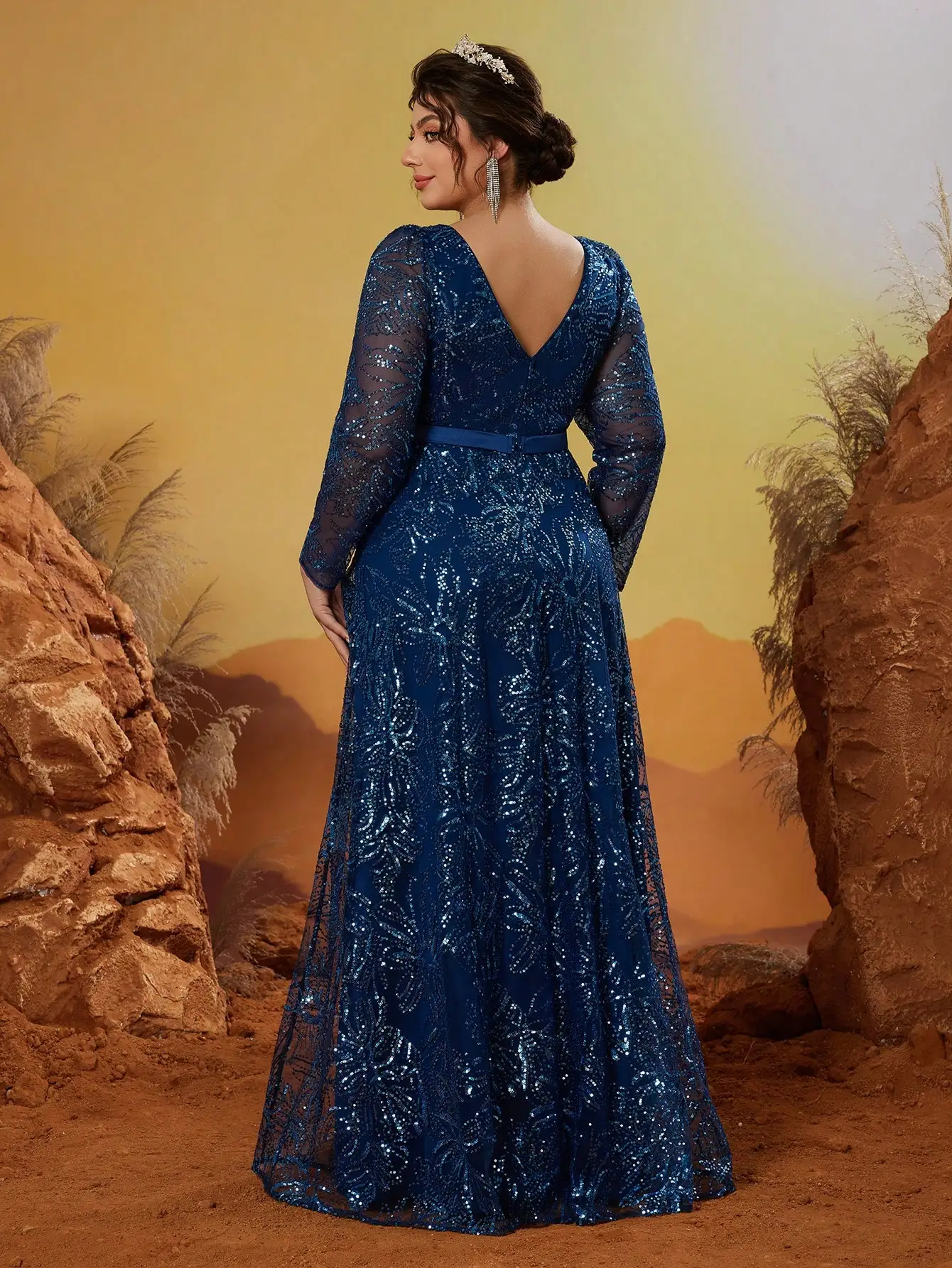 Mgiacy V-neck embroidered sequined long-sleeved, wide-swing high-end evening dress