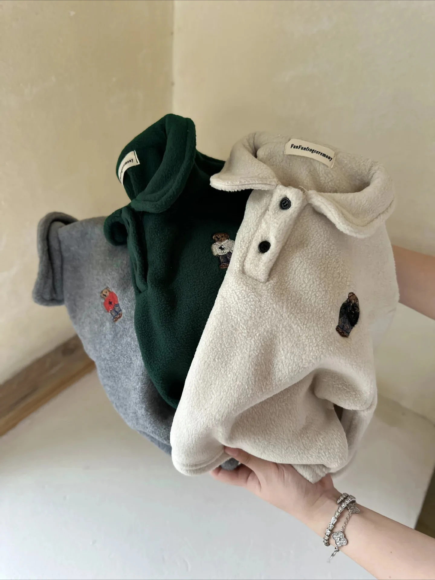 

New Autumn Winter Children Polo Shirt Girl Baby Cartoon Bear Fleece Warm Sweatshirt Boy Retro Kid Lapel Plus Velvet Thick Tops