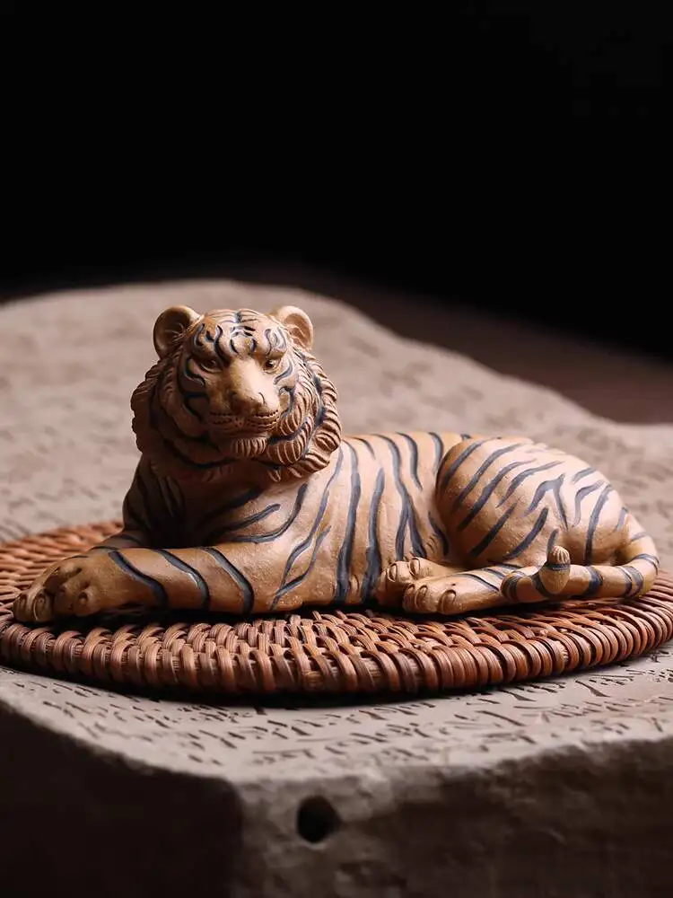Yixing Original Purple Clay Pet Decoration, Tiger Design, Pure Handmade Accessory, High-Quality, Can Be Used For Tea Ceremony,