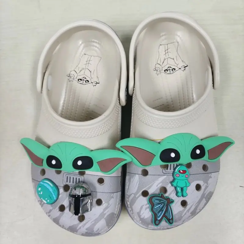 

Yoda Baby Hole Kawaii Eva Anime Sandals in Stock Summer Slippers for Adults And Kids Home Beach Shoes Gift