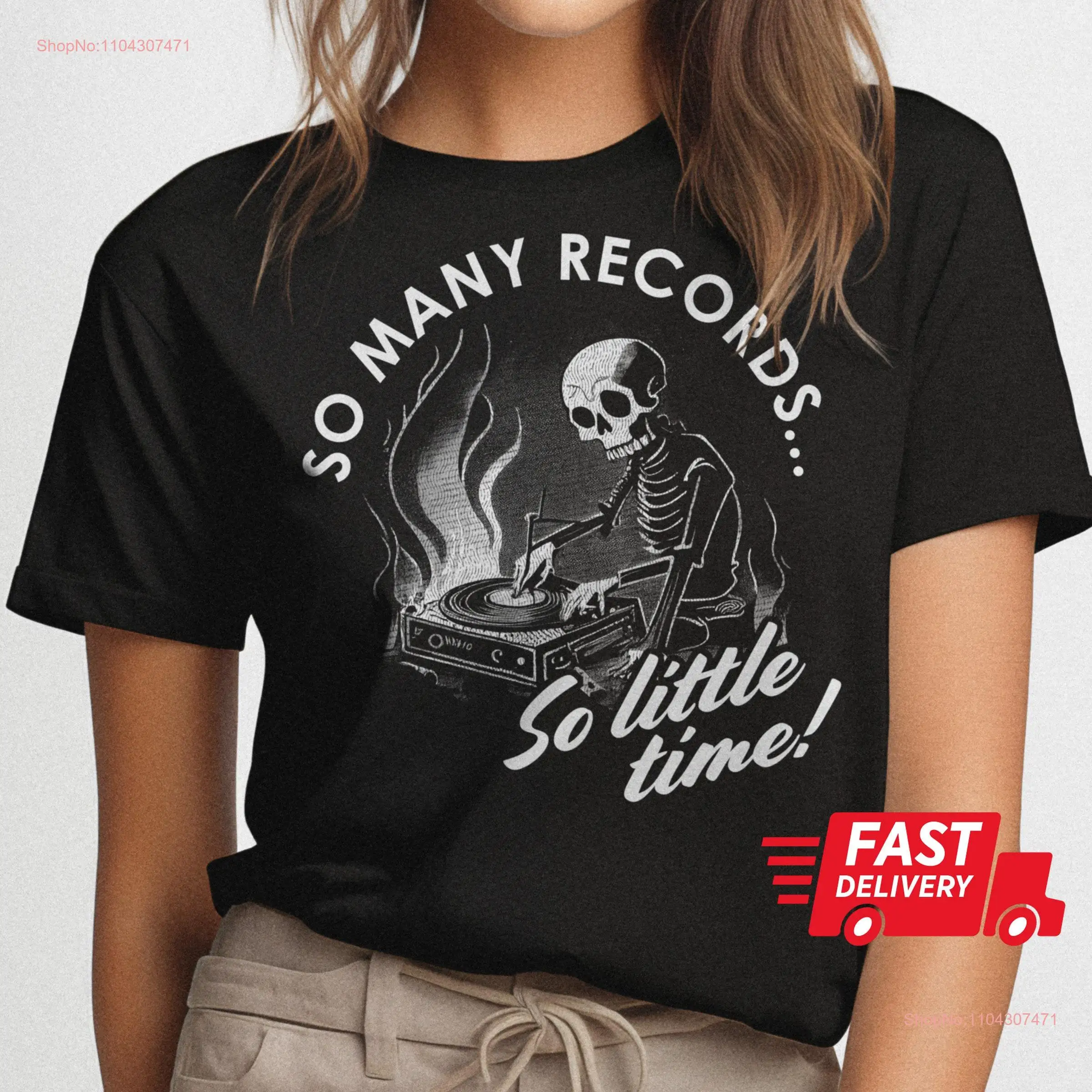 Record collector gift So many records Vinyltok Retro Aesthetic Skeleton T Shirt Alt Clothes Indie Merch tee turntable music