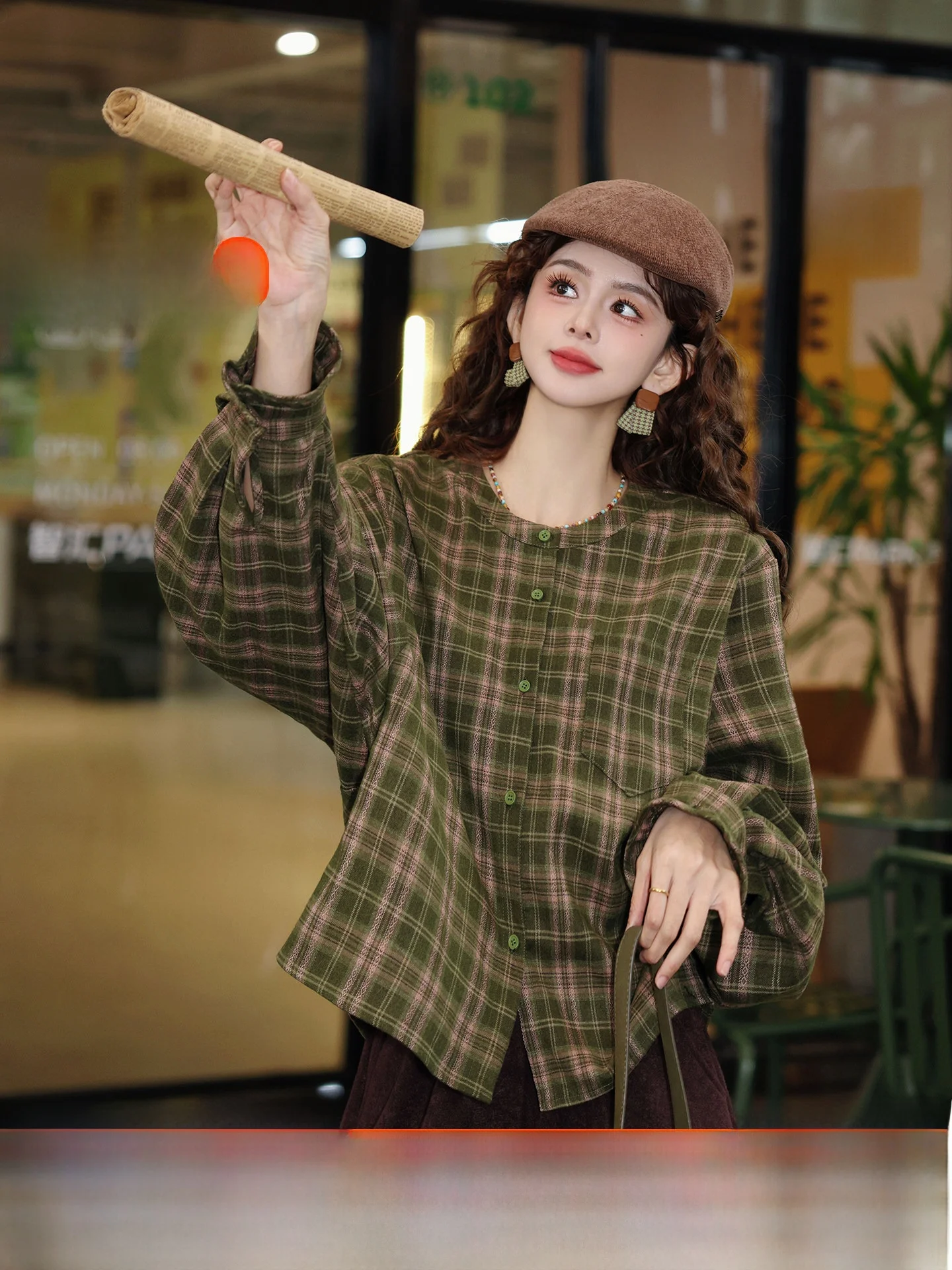 

Женская свободная блузка Chen Jiajie в клетку с длинным рукавом и круглым вырезом, весенняя, модная, дышащая, из смесового полиэстера