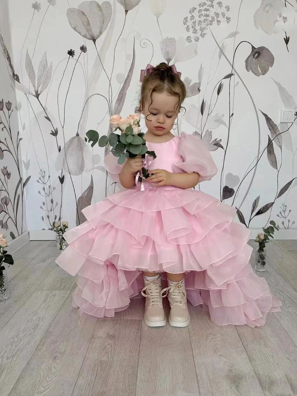 Lovely Pink Flower Girl Dress For Wedding Tiered Puffy Sleeveless With Bow Little Girl Birthday Banquet Pageant Gown Customized