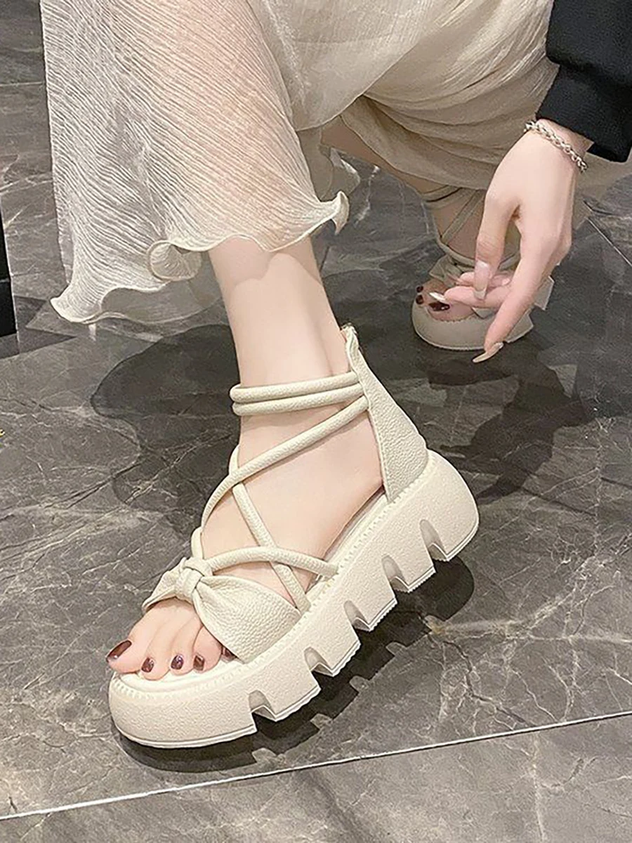 Round Toe Sponge Cake Thick Soled Women\'S Sandals 2024 Summer New Korean Version Cross Strap Back Zippered Roman Shoes