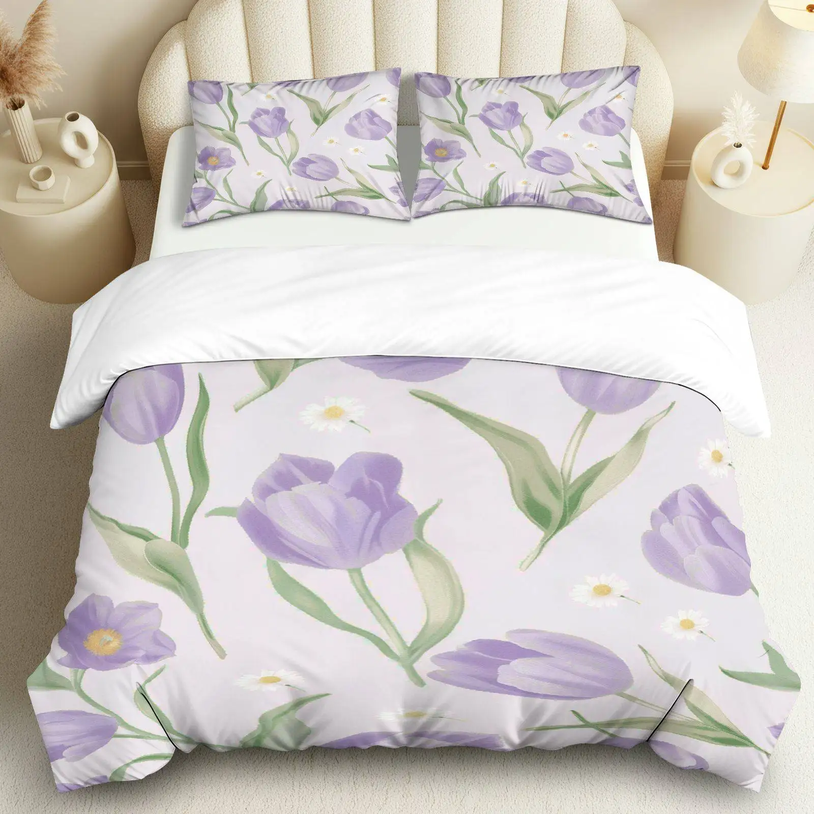 

Комплект из 3 предметов: 1 пододеяльник + 2 наволочки (без наполнителя), фиолетовый цветочный узор, подходит для декора спальни, гостиной.