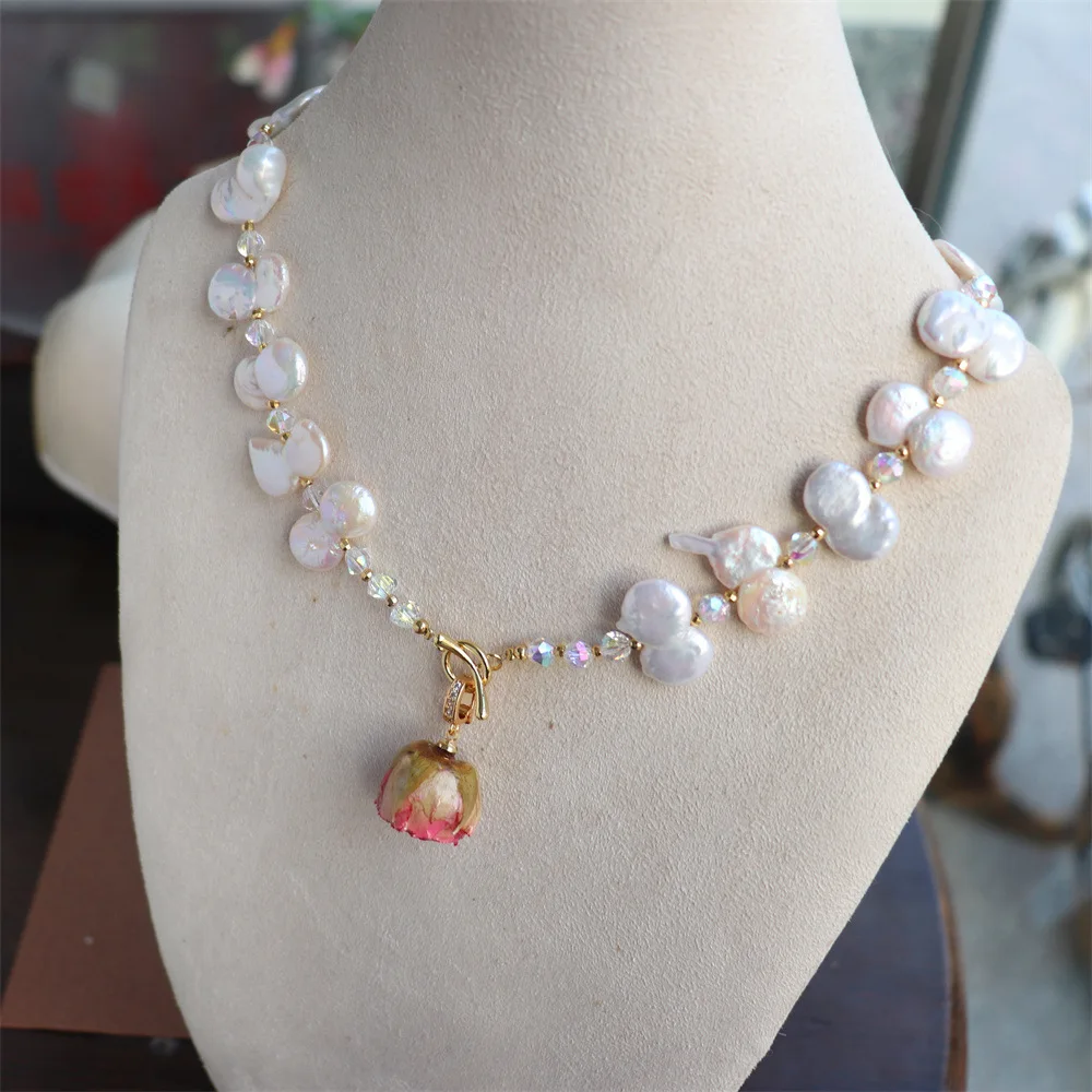 

New Niche Light Luxury Natural Freshwater Special-shaped Conjoined Pearl Clavicle Chain Colorful Beaded Necklace for Women