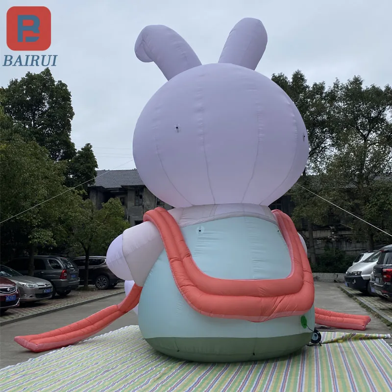 Cartoon aufblasbares sitzendes Kaninchen-Luftmodell, rosa Kirschblüten-Kaninchen-Kopfschmuck, antikes Tang-Dynastie-Mittherbstfest
