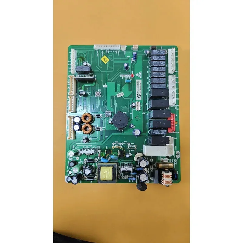 

Материнская плата инверторного привода для холодильников Haier BCD-539WF/602W/WBM, артикул 0064000891A/H/