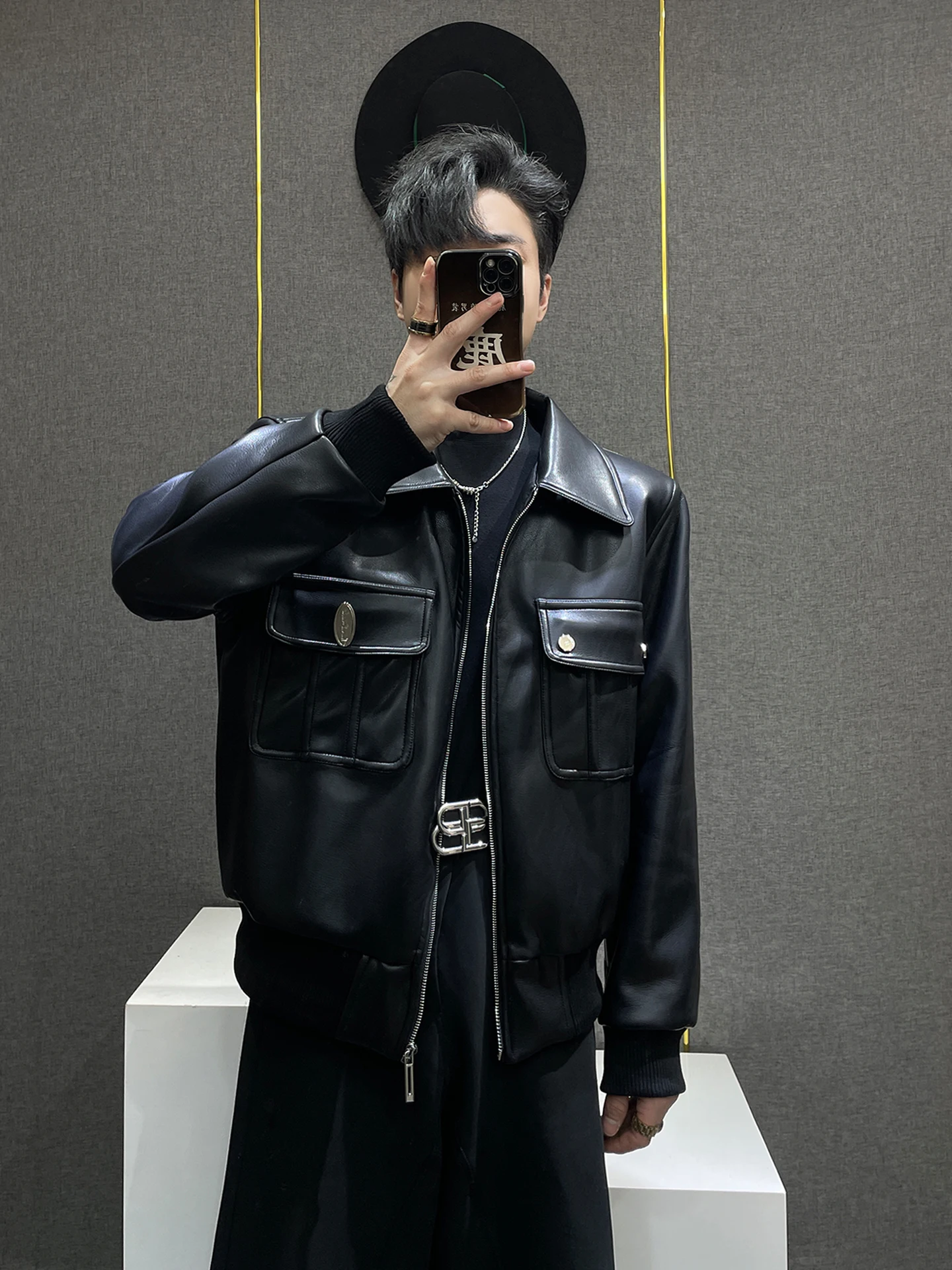 

Винтажная мотоциклетная куртка из искусственной кожи для мужчин, черная, с молнией спереди, с большими карманами, теплая верхняя одежда из искусственной кожи