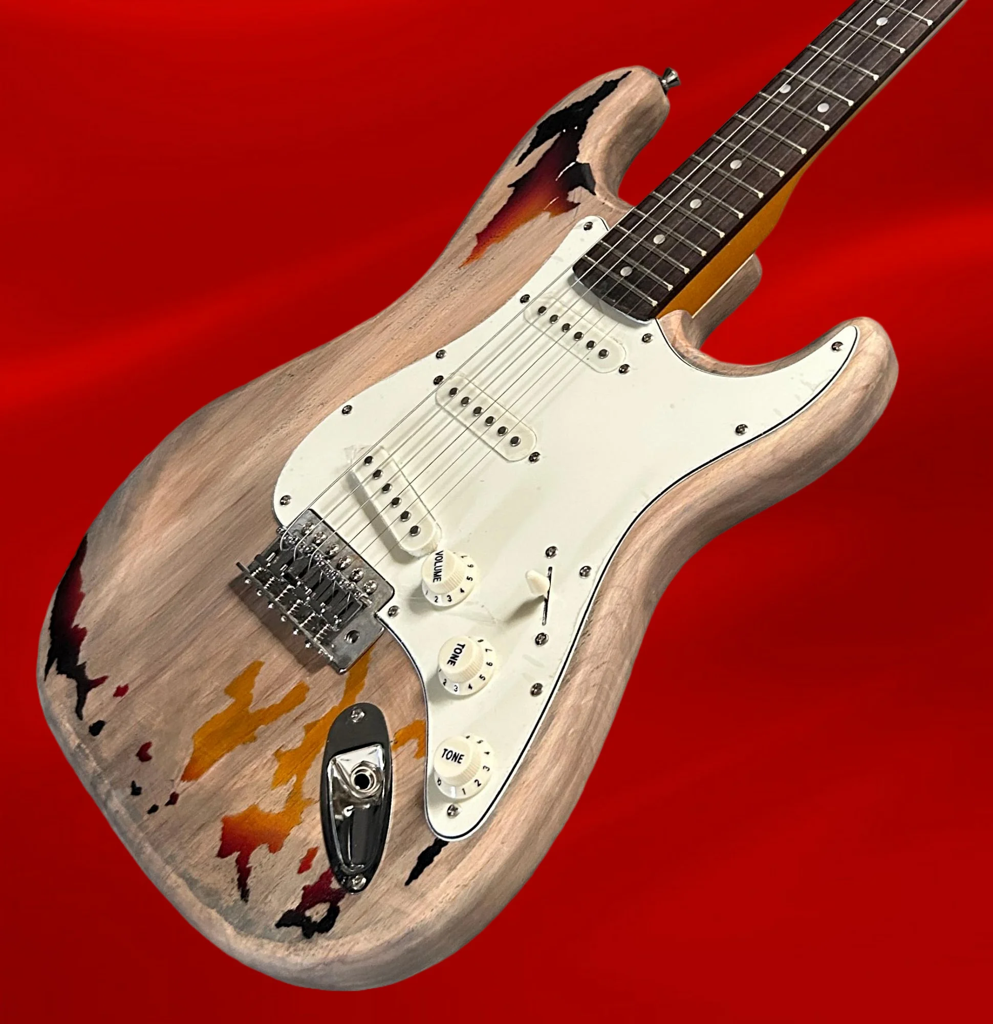2026 new Popular Hot Items Old Wood Guitar SSS Pickup Maple Neck Suitable Rich and Mellow Tone