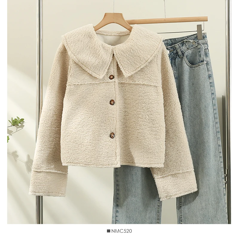 New Thickened Warm Fur Integrated Retro Doll Collar Lamb Short Coat Women Autumn Winter