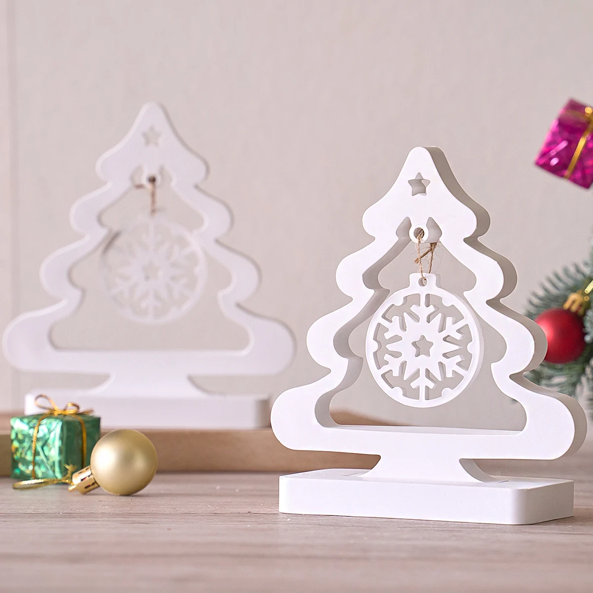 Stampo in silicone per albero di Natale Stampo fatto a mano fai-da-te appeso con fiocco di neve Stampo con fiocco di neve Etichetta per aromaterapia Stampo epossidico in gesso Decorazioni natalizie
