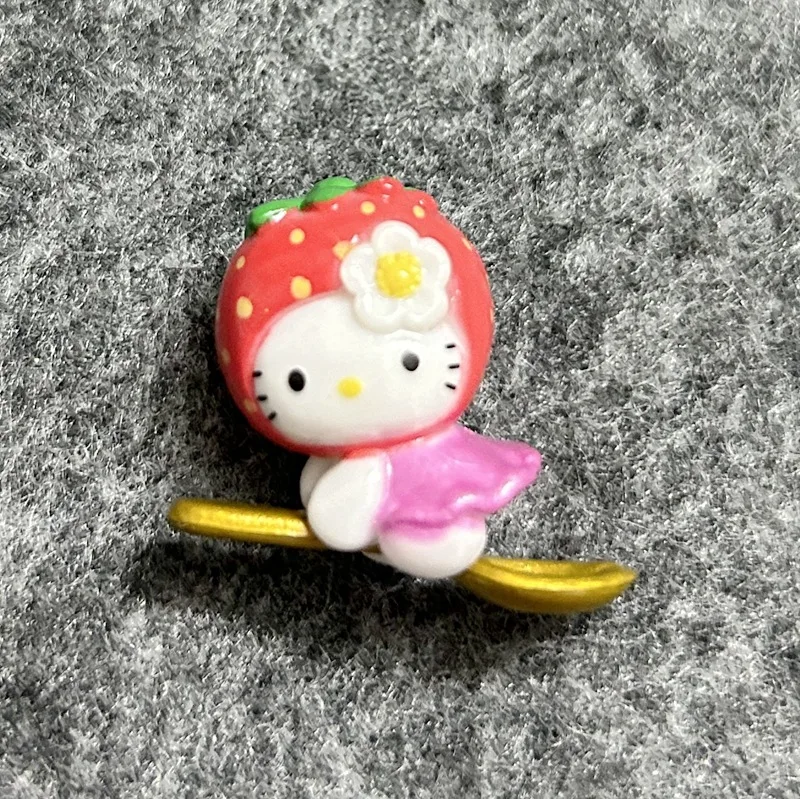 Anime Mini Hello Kitty sentado conejo fluorescente Pegasus DIY parche Material accesorios horquilla accesorios muñeca juguetes hechos a mano