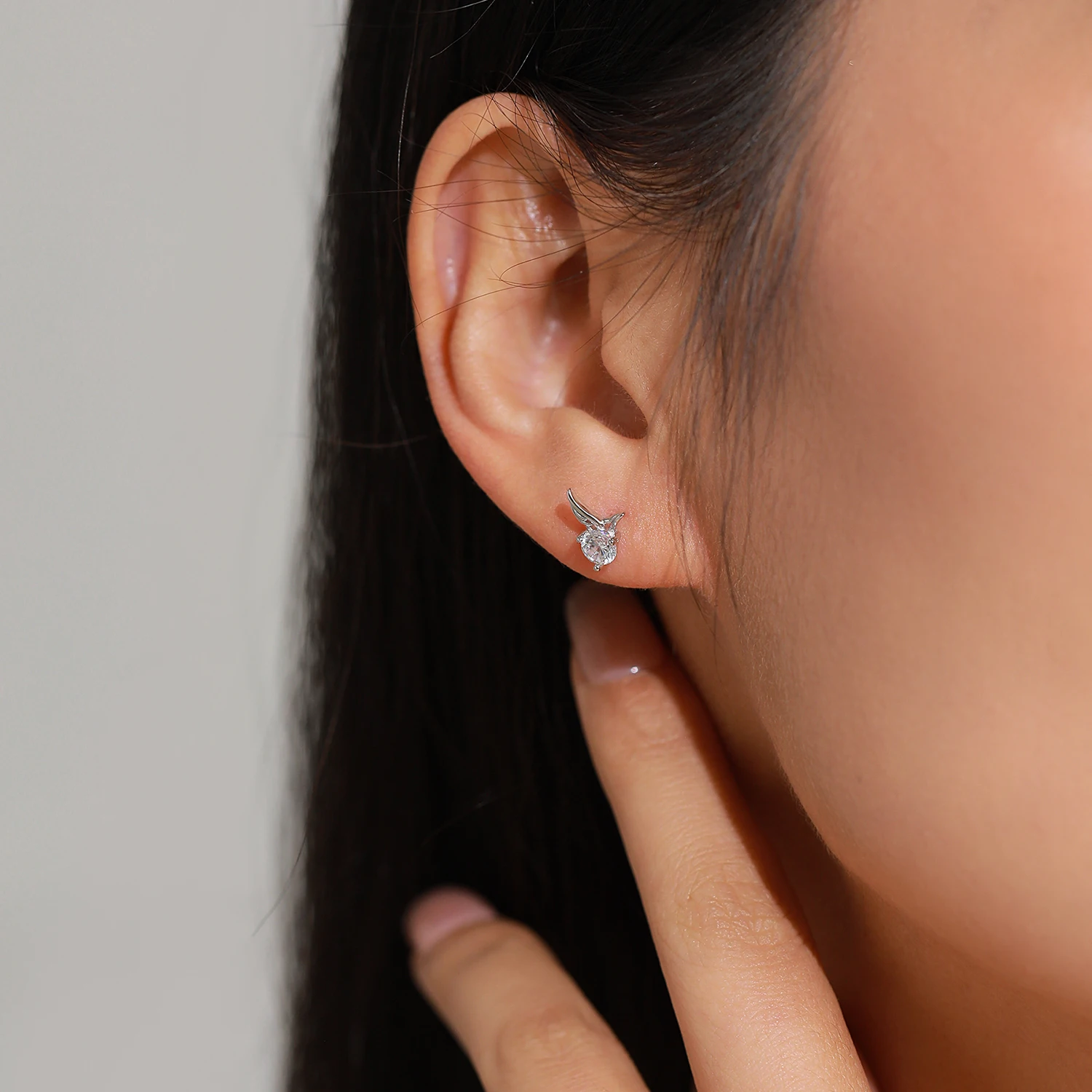Ailmay Beautiful 925 Sterling Silver Mermaid Fish Tail Stud Earrings for Women Fashion Temperament Cute Jewelry Gift