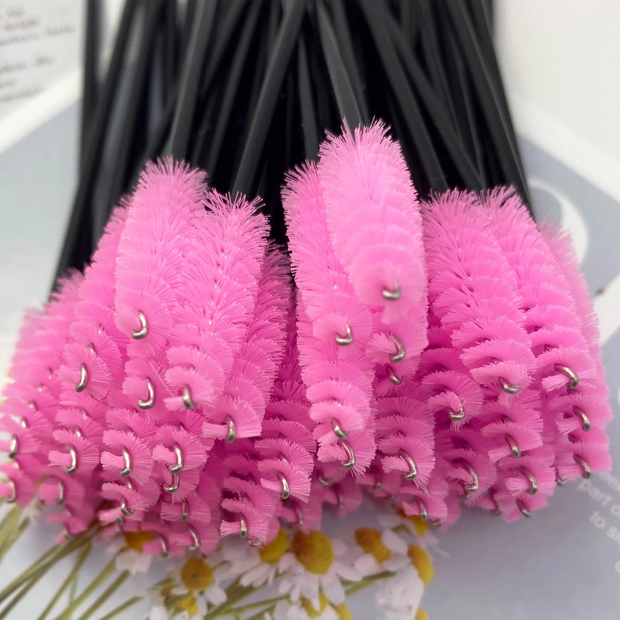 Wholesale 500pcs Mascara Wands Disposable Eyebrow Eyelash Brushes Eyelash Spoolies Applicator for Eyelash Extension Makeup Tool