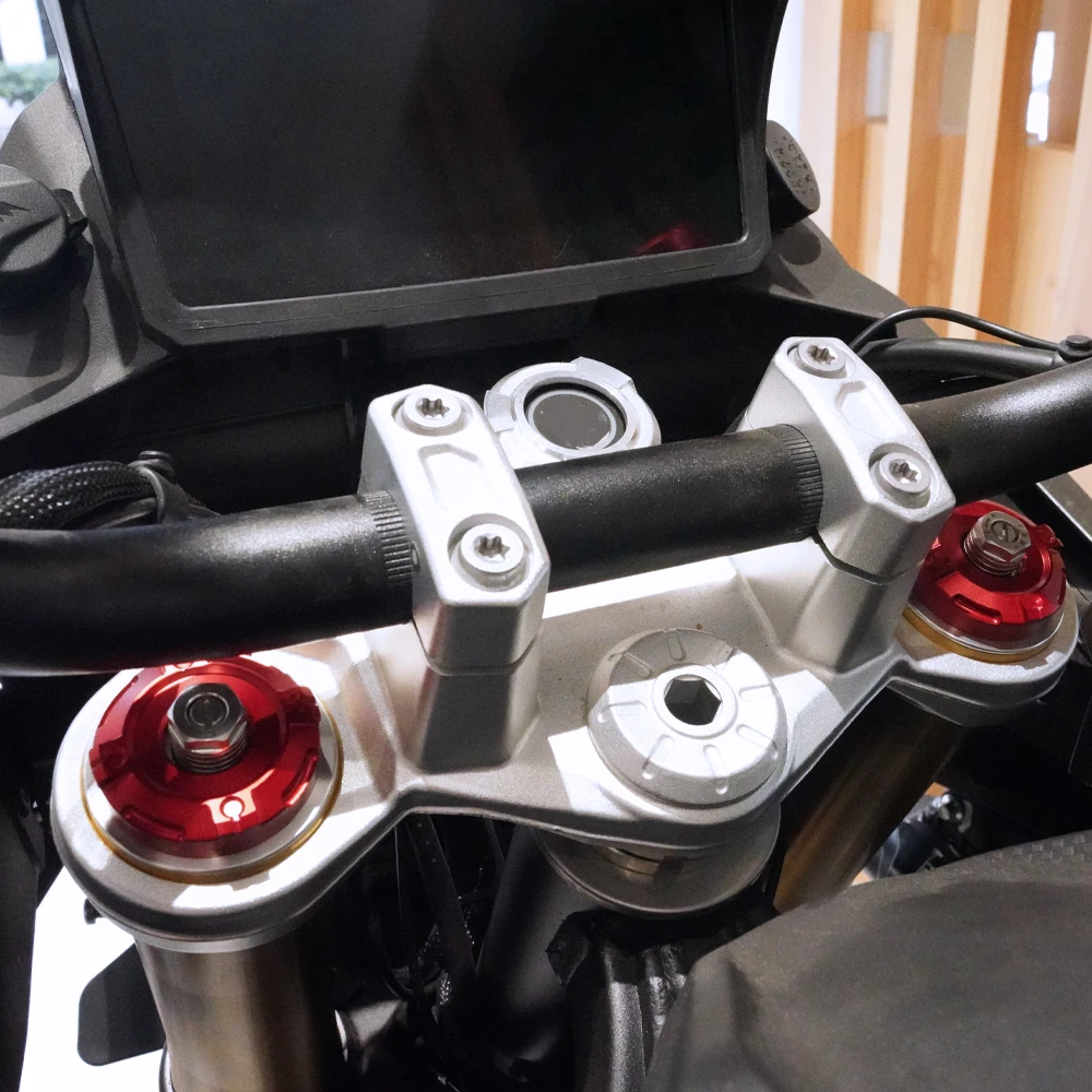 For CFMOTO 675NK 675 NK 2024 2025 2026 CNC Aluminum Motorcycle Fork Suspension Front Shock Absorber Column Cap 675NK Accessories