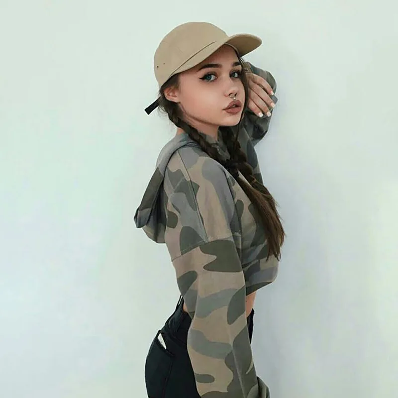 

‌2025 Women's Camo Hoodie - Short Crop Pullover, Oversized Streetwear Jacket for Spring Autumn, Y2K Aesthetic Gym Casual