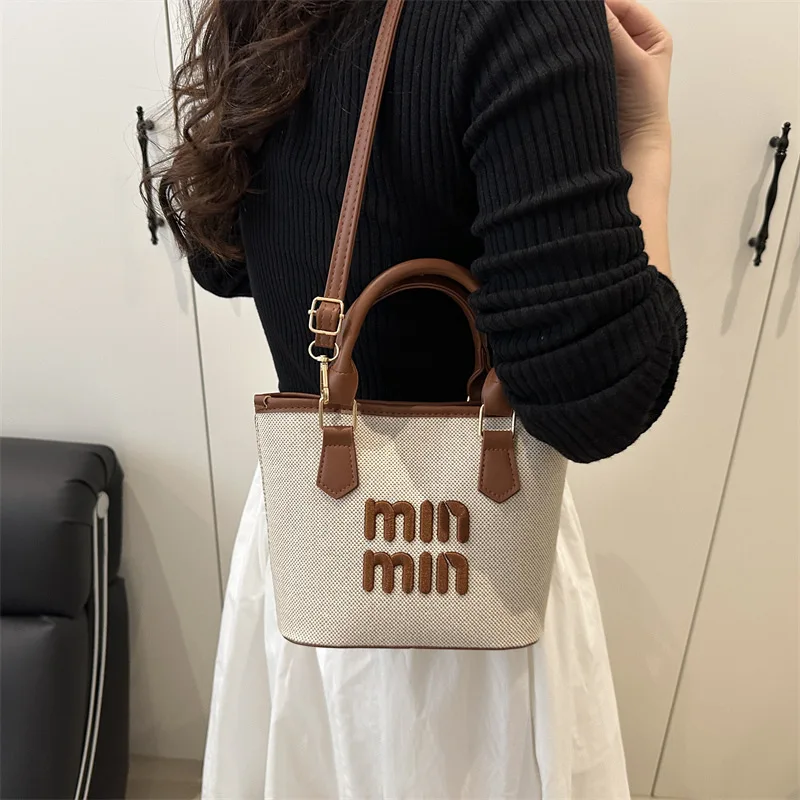 

2026 summer new fashionable and popular versatile stylish and beautiful casual women's handheld single shoulder messenger bag
