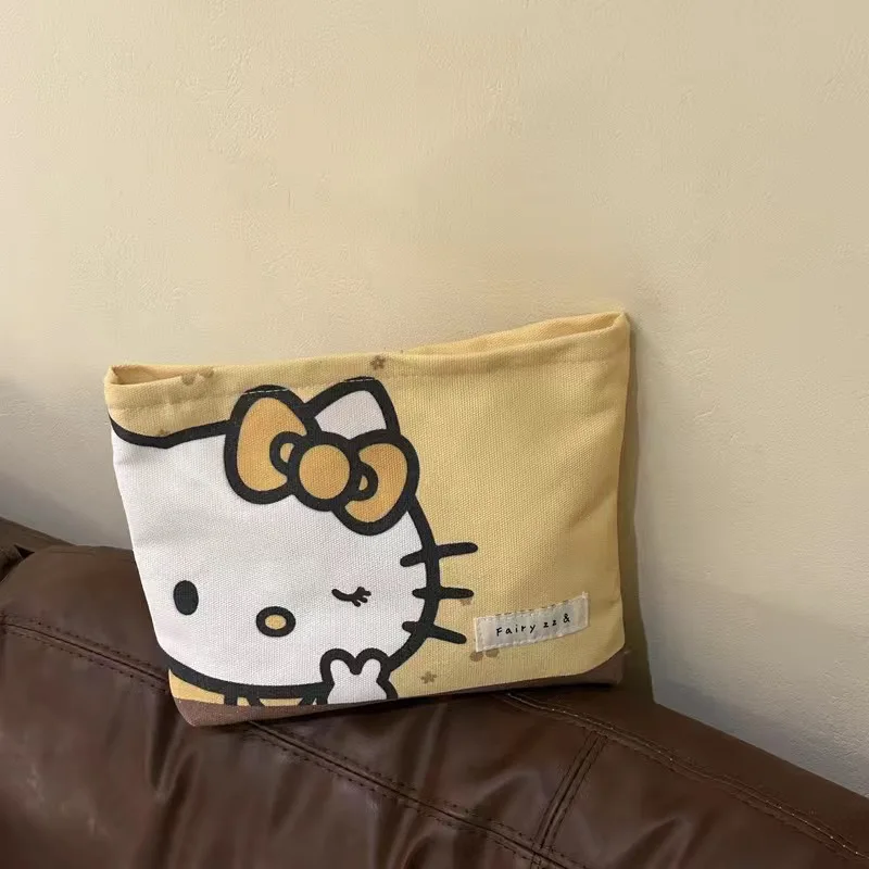 Kawaii Sanrio Hello Kitty Kosmetiktasche für Frauen, große Kapazität, tragbare Schreibwaren-Aufbewahrungstasche, Kopfhörer-Tasche, Münzgeldbörse, Geschenke