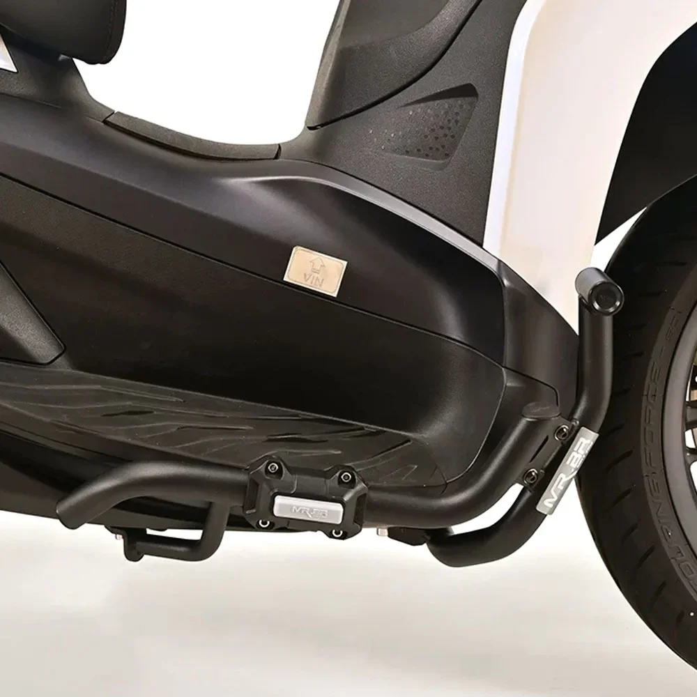 【High Quality​】Highway Engine Guard / Crash Bar for Beverly S 400, Beverly 400, and Piaggio BV 400 (2021–2026)
