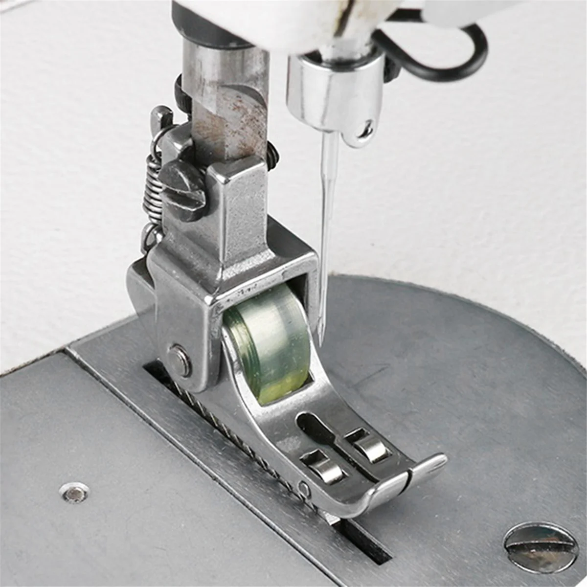 NEW D Three Wheels Thick Roller Presser Foot for Industrial Sewing Machine Multifunctional Wheel Presser Foot